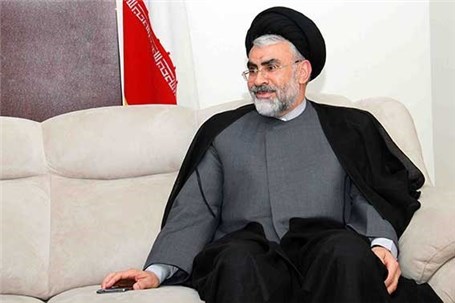 ساخت آینده کشور با حضور در پای صندوق های رای ممکن می شود