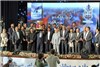 تیم والیبال بانک سرمایه کاپ قهرمانی جام باشگاه های آسیا را به خانواده شهیدان مدافع حرم اهداء کرد